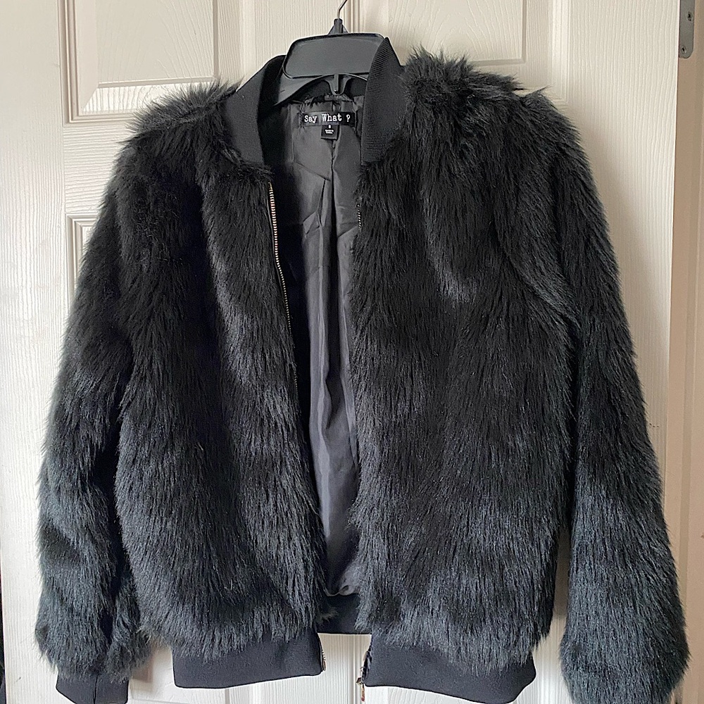 NEW Faux Fur Jacket /Small